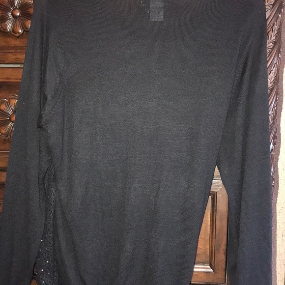 Sweater - Picture 3 of 3